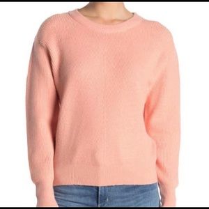 🟢 2/$20 Elodie Peach Sweater Size XS